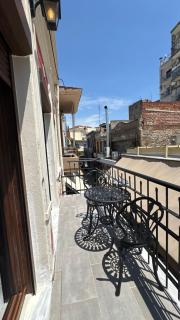 J&B Suites - 1