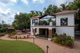 SaffronStays RiverFront Manor, 5-BDR pool villa by Pej River - 1