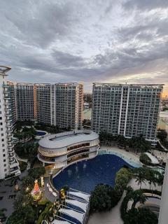 PAHUWAY ESPASYO BAHAMAS by Jessica - 1
