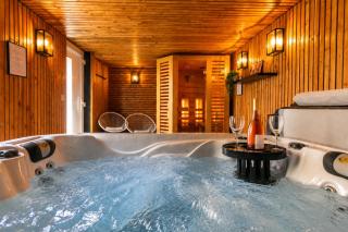 La Bulle Détente : Maison avec Jacuzzi et Sauna - 0