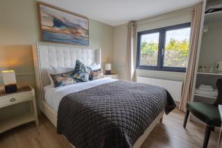 Whitegates Hotel - 8