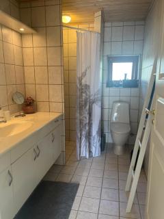 Starboard room for rent near beach and harbour - 1