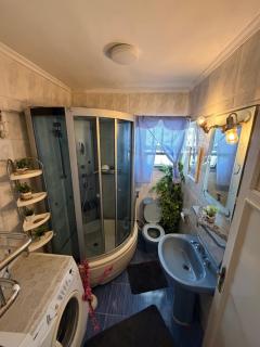 Blo0oDy MarRy Apt in city square - 5