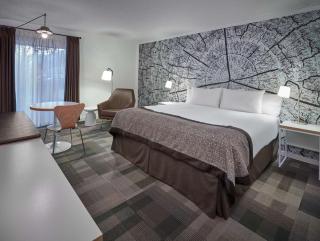 Coast Canmore Hotel & Conference Centre - 8