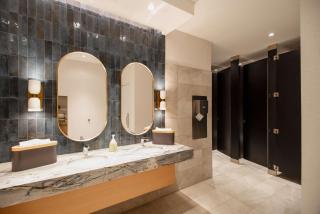 Coast Canmore Hotel & Conference Centre - 5