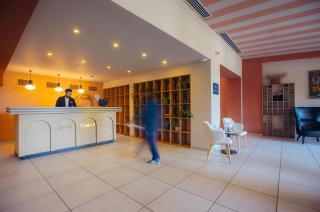 King Tamar Hotel By Luxuria Hotels - 3