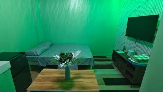 Reg'z Boarding House - 1