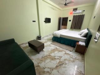 Hotel Prisha Recidency - 4