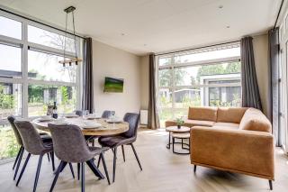 Lodge I stijlvol en luxe 6 persoons chalet - 9