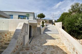 Apiron Luxury Villa - 1