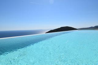 Apiron Luxury Villa - 5