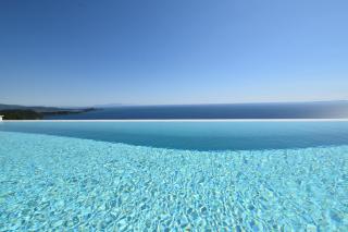 Apiron Luxury Villa - 8