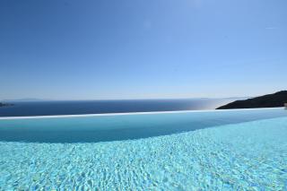Apiron Luxury Villa - 6