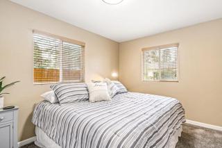 1BR Coeur d'Alene Bungalow - half mile to Lake - 6