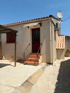 Mareva House - Discreet with parking - 1