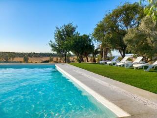 Charming House in La Campana with Mountain View - 0