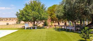 Charming House in La Campana with Mountain View - 9