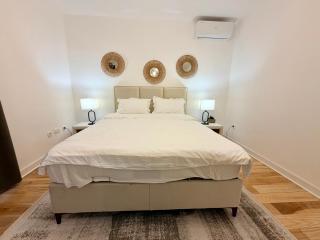 Golden Light Residence - Luxury Spacious Holiday Condo with Sea view - 2
