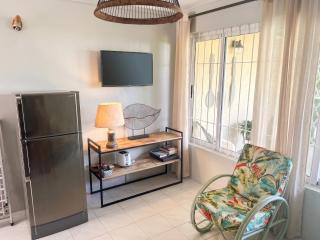 Charming Studio in Grand Baie, 60 m² with Shared Pool - 8
