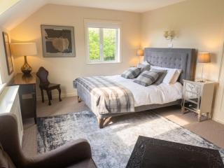 Spacious house with sea and mountain views, Co. Kerry - 9