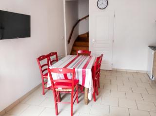 Maison accueillante à Solesmes avec terrasse et parking inclus - 4