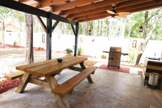 Charming Oasis - Ultimate Rustic Getaway! - 4