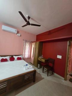 Serene Inn Homestay - 1