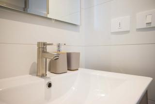 Cozy 1BR Getaway for Three in Vibrant Nunoa - 7