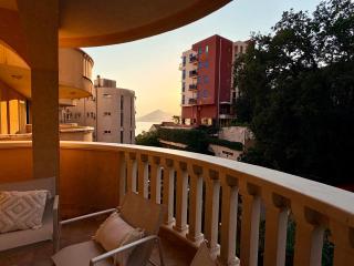 Golden Light Residence - Luxury Spacious Holiday Condo with Sea view - 9