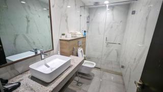 Goldcrest Alfatah Mall - Apartments by Alvis Suite - 2