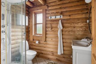 Log Cabin 5 Min to Fjord Beach with Beautiful Field Views - 2