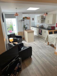 Derry City center townhouse - 5