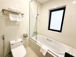 Saffron Boutique Hotel - 8