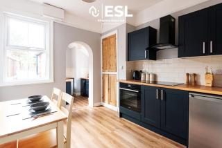 4 Bedroom House Close to Shrewsbury Town Centre - 5