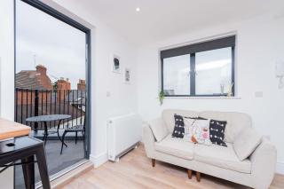 Studio 3, Third Floor Roof Terrace Leisure and Business - 7