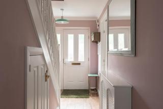 4 Bedroom Town House with Parking - 1