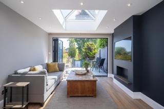Stylish London Flat with garden and parking space - Pass the Keys - 9