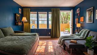 2 Home Austin Compound, Hot Tub, Cowboy Pool - 1
