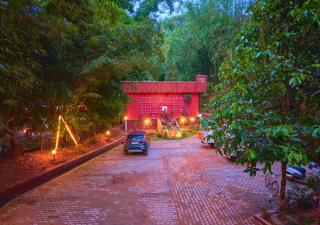 Cave Ritz Coorg by VOYE HOMES - Cottages with Guided Plantation walks and Treks - Pet Friendly - 2
