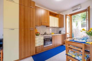 Happy Guest Apartments - Lake Panorama & Pool - 3