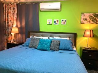 Spacious 3-Bedroom Apartment in Central Santo Domingo Este - 0