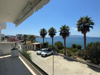 Loli Apartment Luxury white Residence - 5