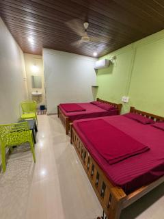 Gokarna King Beach Stay - 0