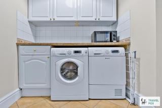 Silkwood House Boutique 4 Bed near Peak District - 1