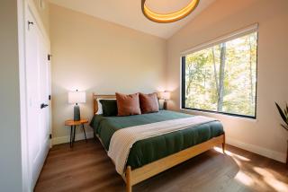 Solo or Couple's Hot Tub Retreat - 5