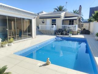 Villa Quesada con piscina privada - 9