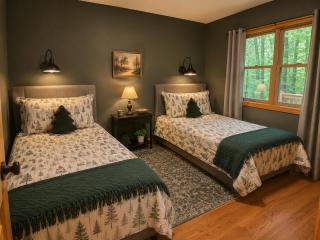 Honey Ridge Forest Retreat - 1