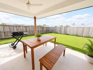 Spacious 4BR Family Home in Yarrabilba perfect for everyone - 9