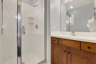 Southern Elegance Carriage House - 4