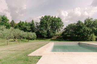Elegant In-Villa House with Pool and Garden - 2